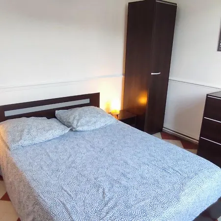 Maison *